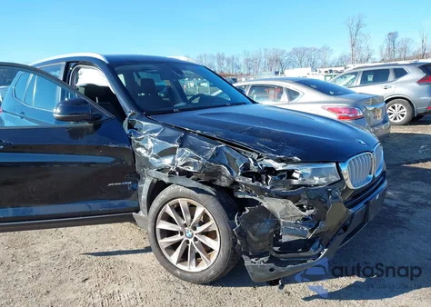 2016 BMW X3 xDrive28I z USA, uszkodzony, nr VIN 5UXWX9C57G0D78460